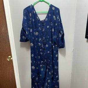 Torrid size 3x blue floral print button tunic